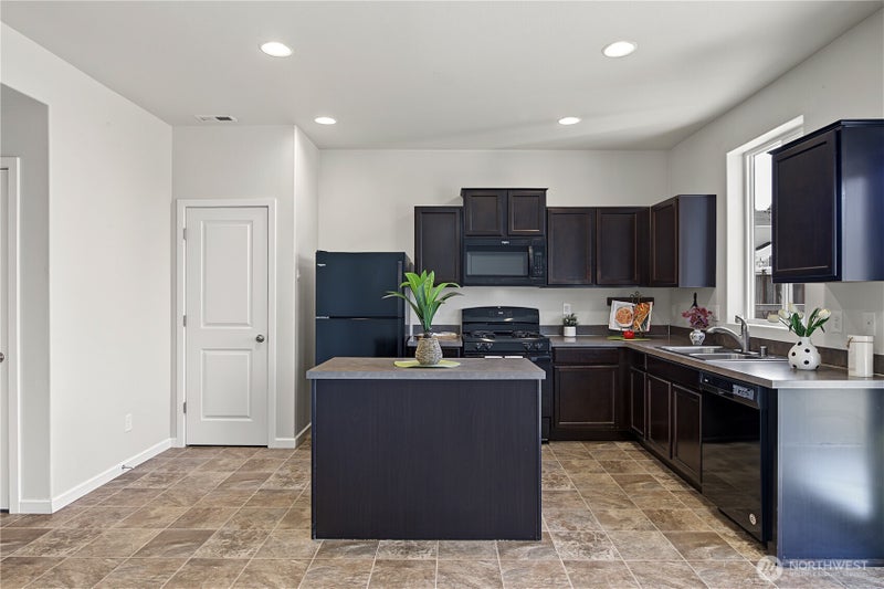 19206 18th Ave Court E