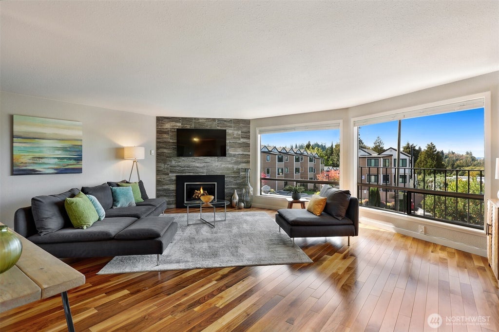 Photo of 1005 5th Avenue S #102B, Edmonds, WA 98020 (MLS # 2586139)