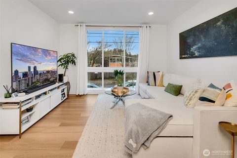 Photo of 7512 43rd Avenue S #B, Seattle, WA 98118 (MLS # 2465462)