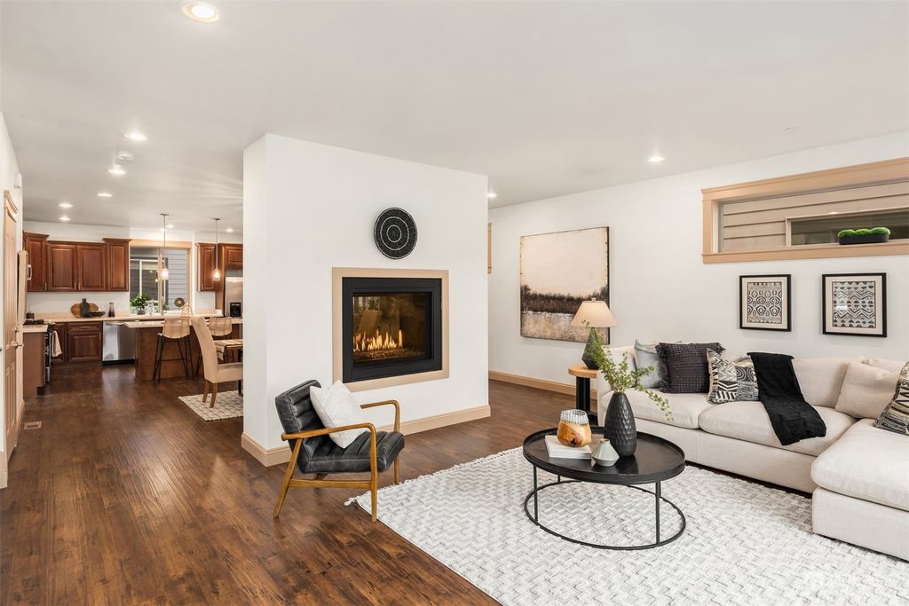 Photo of 551 SE Andrews Street, Issaquah, WA 98027 (MLS # 2182052)