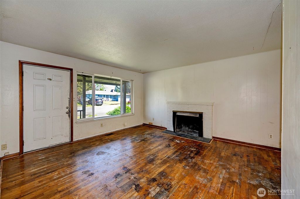 Photo of 504 26th Street SE, Auburn, WA 98002 (MLS # 2513046)
