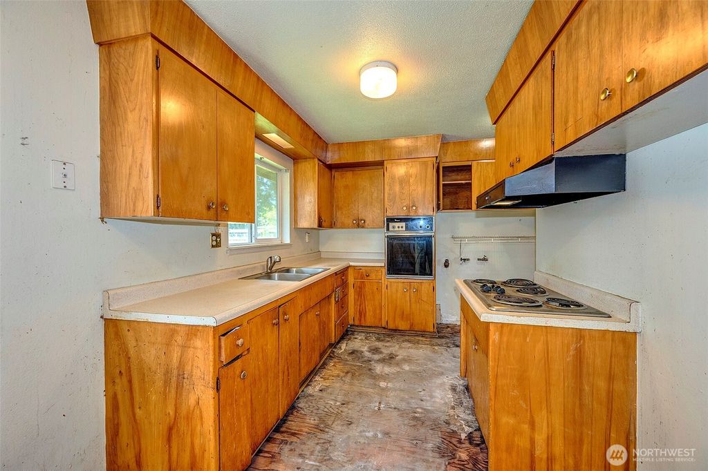 Photo of 504 26th Street SE, Auburn, WA 98002 (MLS # 2513046)