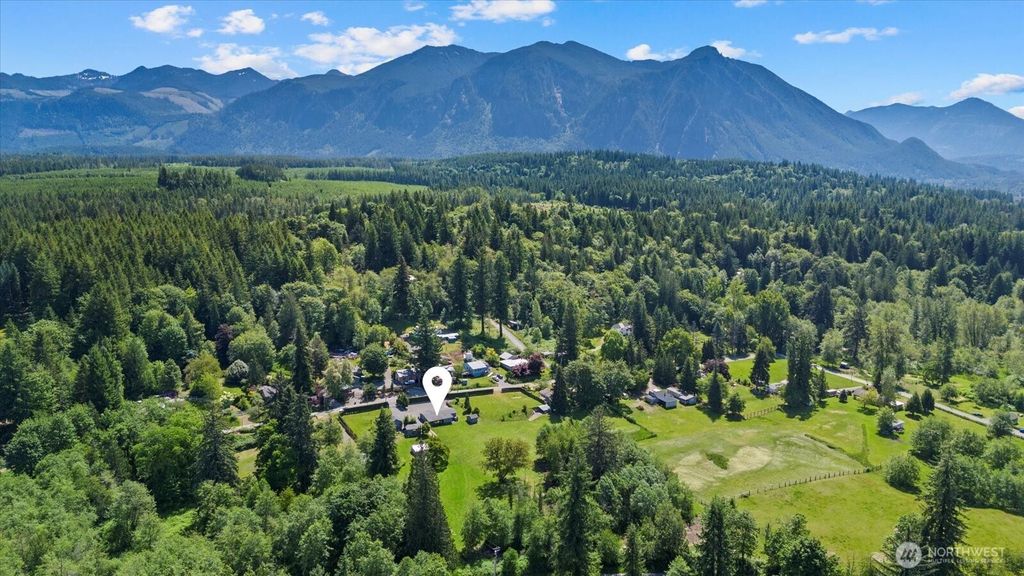 Photo of 5701 404th Avenue SE, Snoqualmie, WA 98065 (MLS # 2391037)