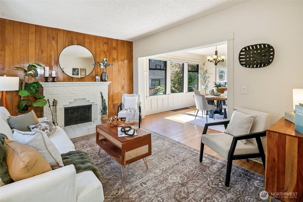 Photo of 4743 5th Avenue NE, Seattle, WA 98105 (MLS # 2583737)