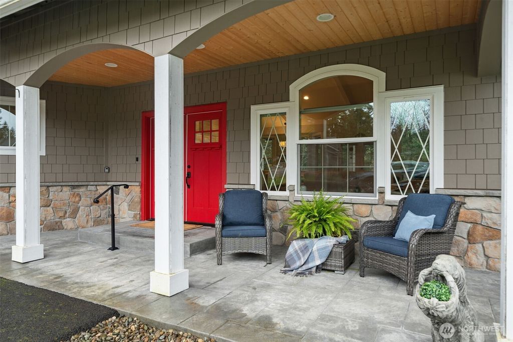 Photo of 141 E Hofaker Road, Allyn, WA 98524 (MLS # 2480614)