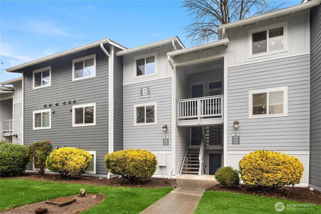 Photo of 14006 NE 181st Place #B205, Woodinville, WA 98072 (MLS # 2480266)