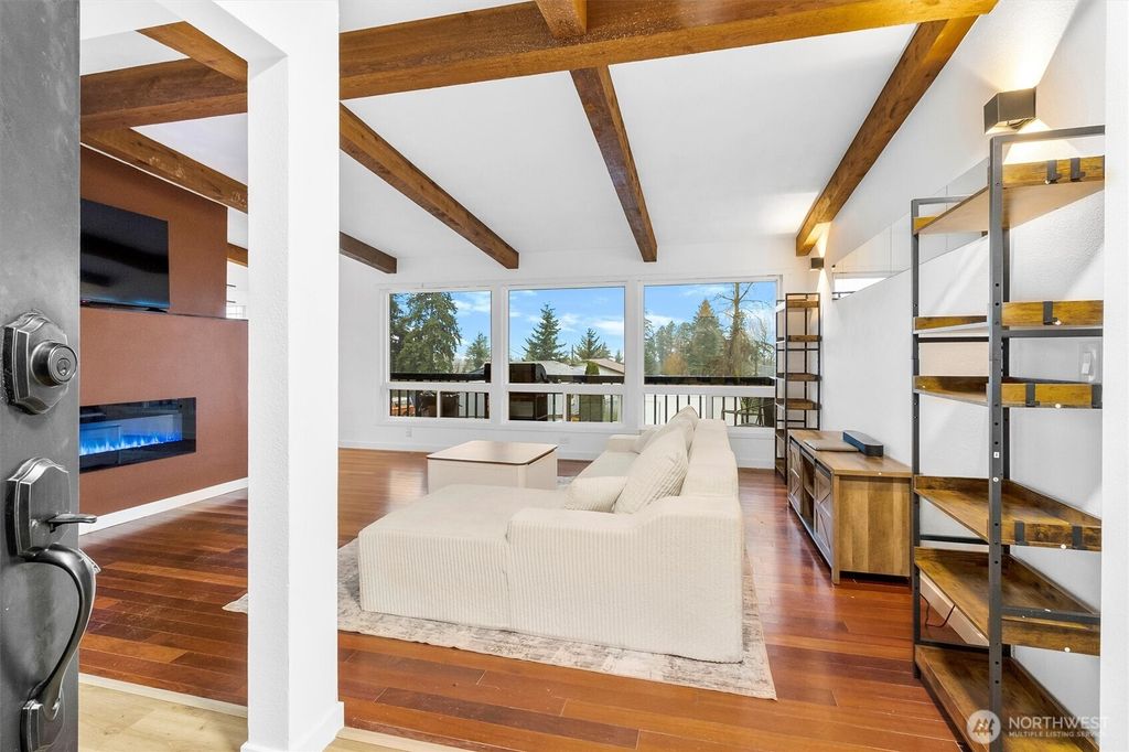 Photo of 369 14th Street, Blaine, WA 98230 (MLS # 2470158)