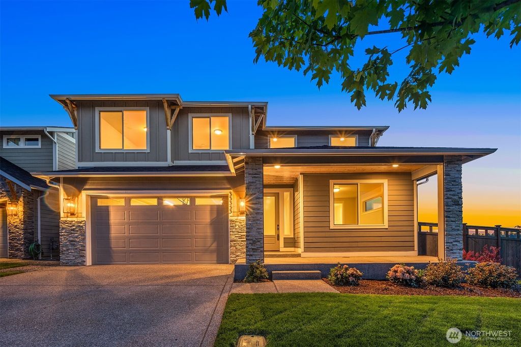 Photo of 33353 Walnut Avenue SE, Black Diamond, WA 98010 (MLS # 2159818)
