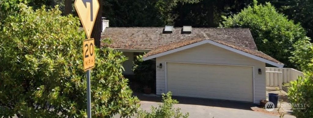 Photo of 3316 102nd Avenue NE, Bellevue, WA 98004 (MLS # 2308308)