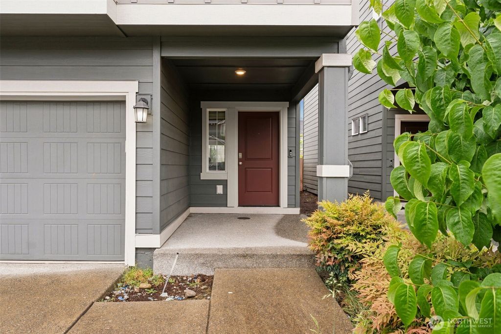 Photo of 18711 108th Avenue E, Puyallup, WA 98374 (MLS # 2518709)