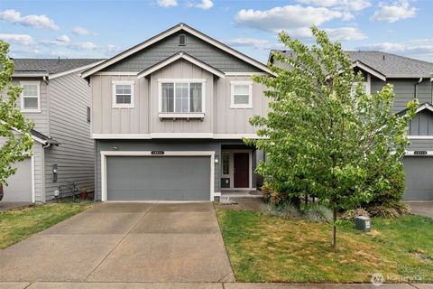 Photo of 18711 108th Avenue E, Puyallup, WA 98374 (MLS # 2518709)