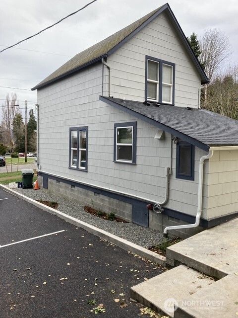 Photo of 616 E Myrtle Street, Bellingham, WA 98225 (MLS # 2456281)