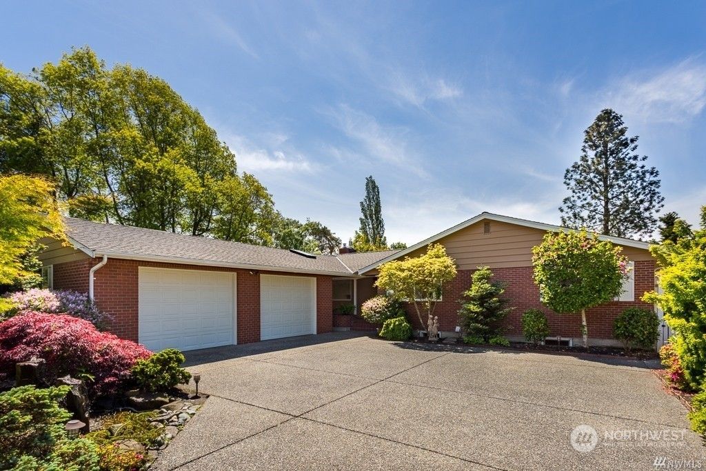 Photo of 310 Alverson Boulevard, Everett, WA 98201 (MLS # 2037606)