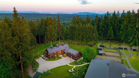 Photo of 14140 184th Avenue NE, Woodinville, WA 98072 (MLS # 2532616)