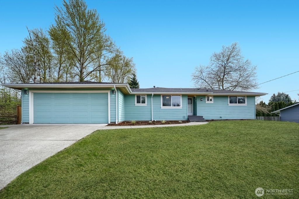 Photo of 12045 SE 210th Street, Kent, WA 98031 (MLS # 2509031)