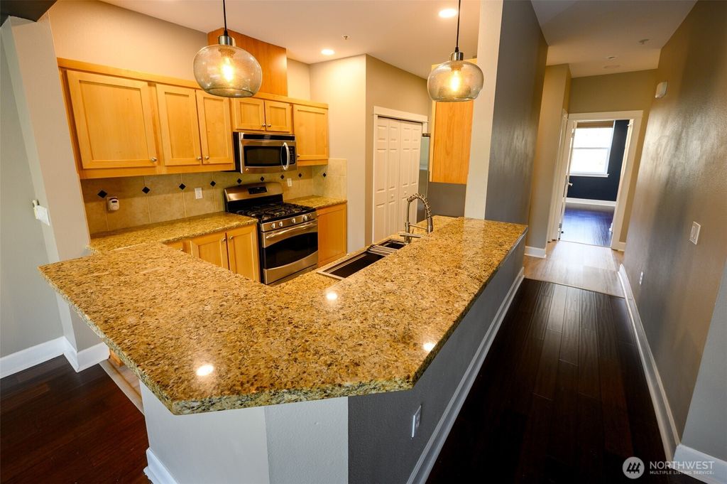 Photo of 19102 20th Drive SE #B204, Bothell, WA 98012 (MLS # 2466114)