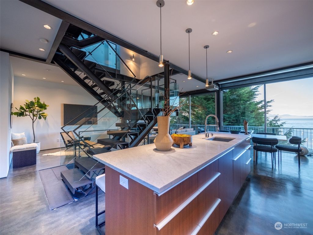 Photo of 2119 Bonair Drive SW, Seattle, WA 98116 (MLS # 2172169)