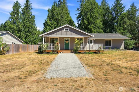Photo of 1087 Idlewood Drive, Camano Island, WA 98282 (MLS # 2554631)