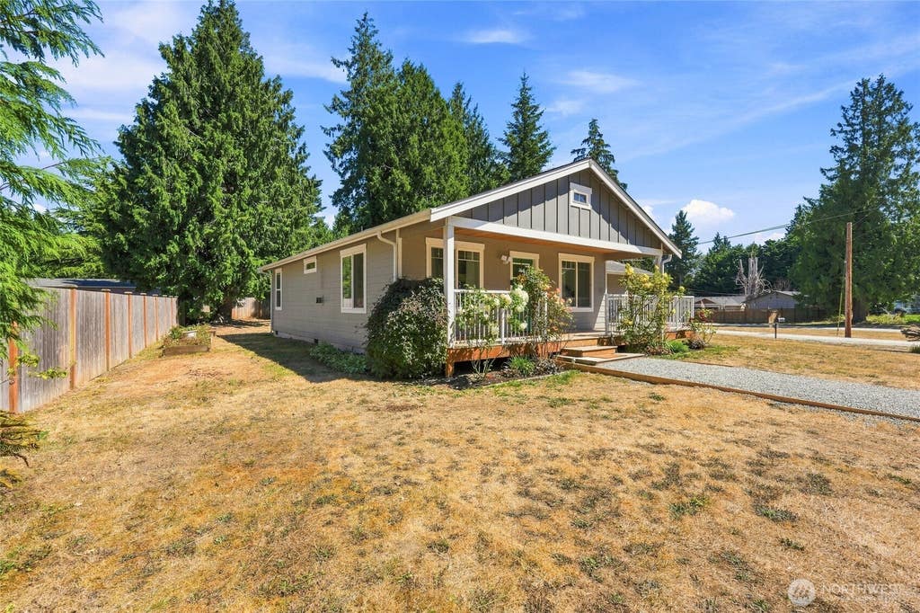 Photo of 1087 Idlewood Drive, Camano Island, WA 98282 (MLS # 2554631)