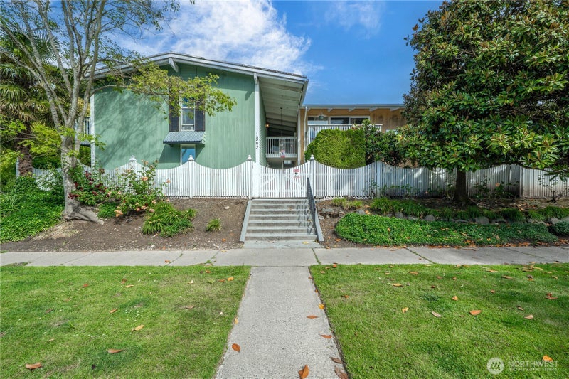 1302 N 6th Street 5