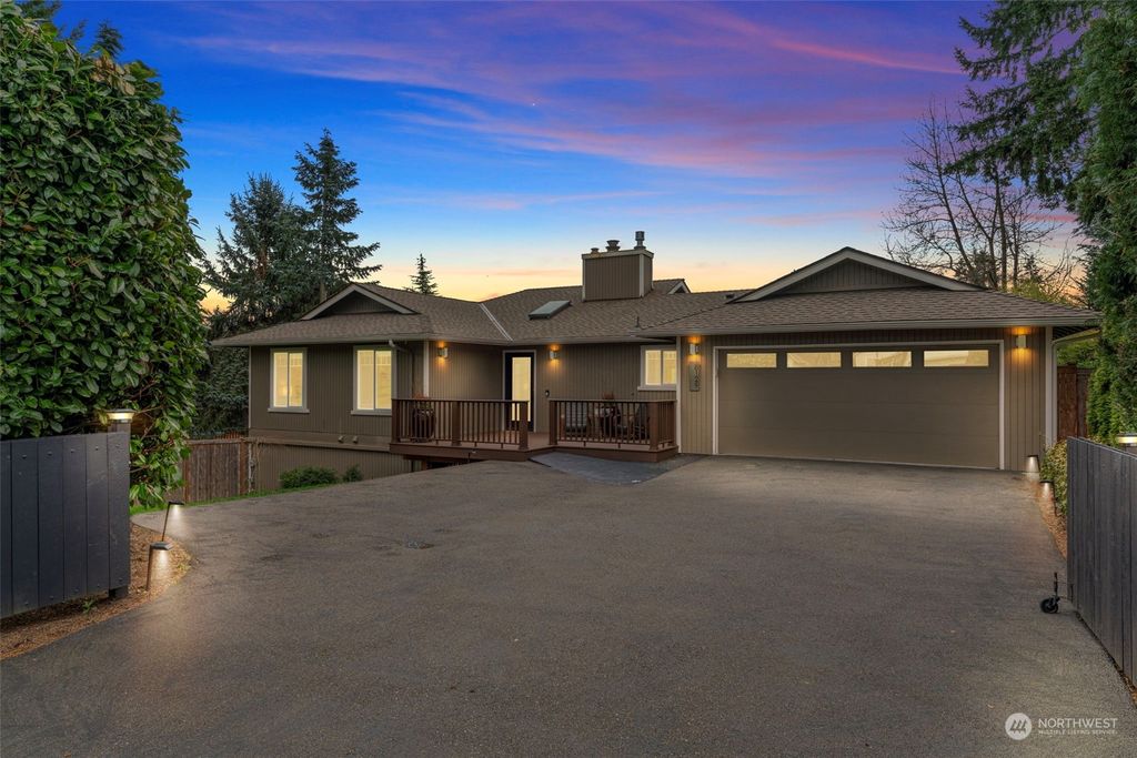 Photo of 8129 NE 141st Street, Kirkland, WA 98034 (MLS # 2204068)