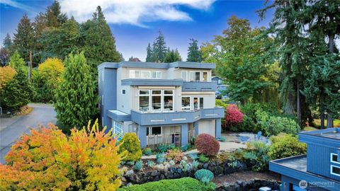 Photo of 11121 NE 91ST Lane, Kirkland, WA 98033 (MLS # 2446310)