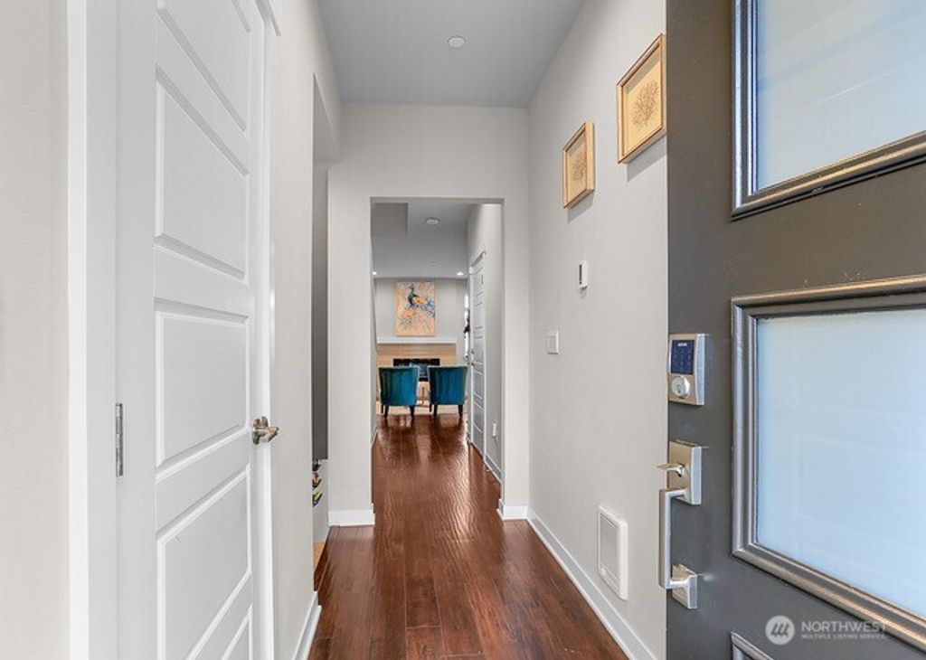 Photo of 1325 Seattle Hill Road #C2, Bothell, WA 98012 (MLS # 2518804)