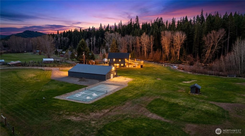 Photo of 161 Middle Fork Lane, Cle Elum, WA 98922 (MLS # 2513272)