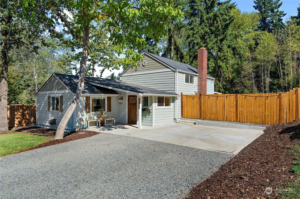 Photo of 1208 13th Avenue, Milton, WA 98354 (MLS # 2164577)