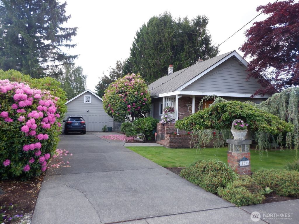 Photo of 803 Talocott Street, Sedro Woolley, WA 98284 (MLS # 2469973)