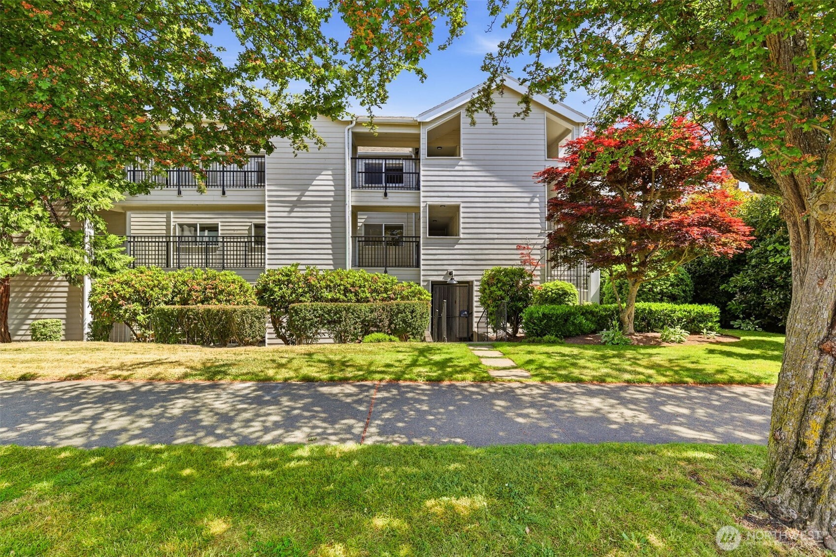 1115 N I Street 204