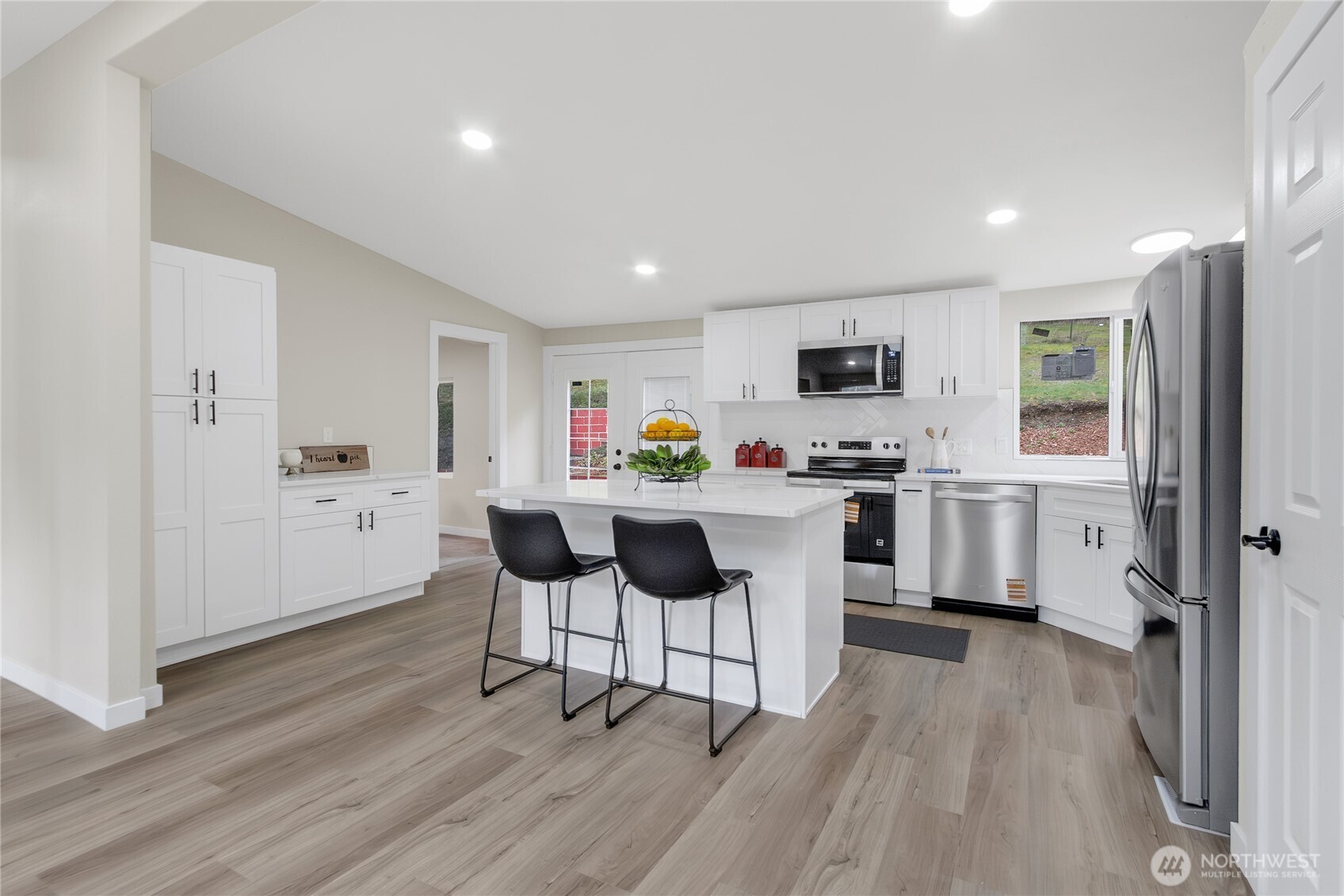 15080 Wilcox Road NW