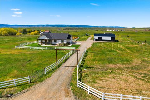 Photo of 2081 Howard Road, Ellensburg, WA 98926 (MLS # 2513959)