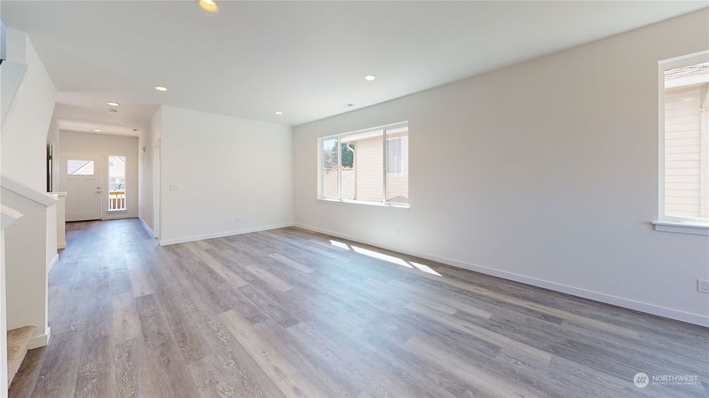 Photo of 11515 12th Avenue S, Burien, WA 98168 (MLS # 2066686)