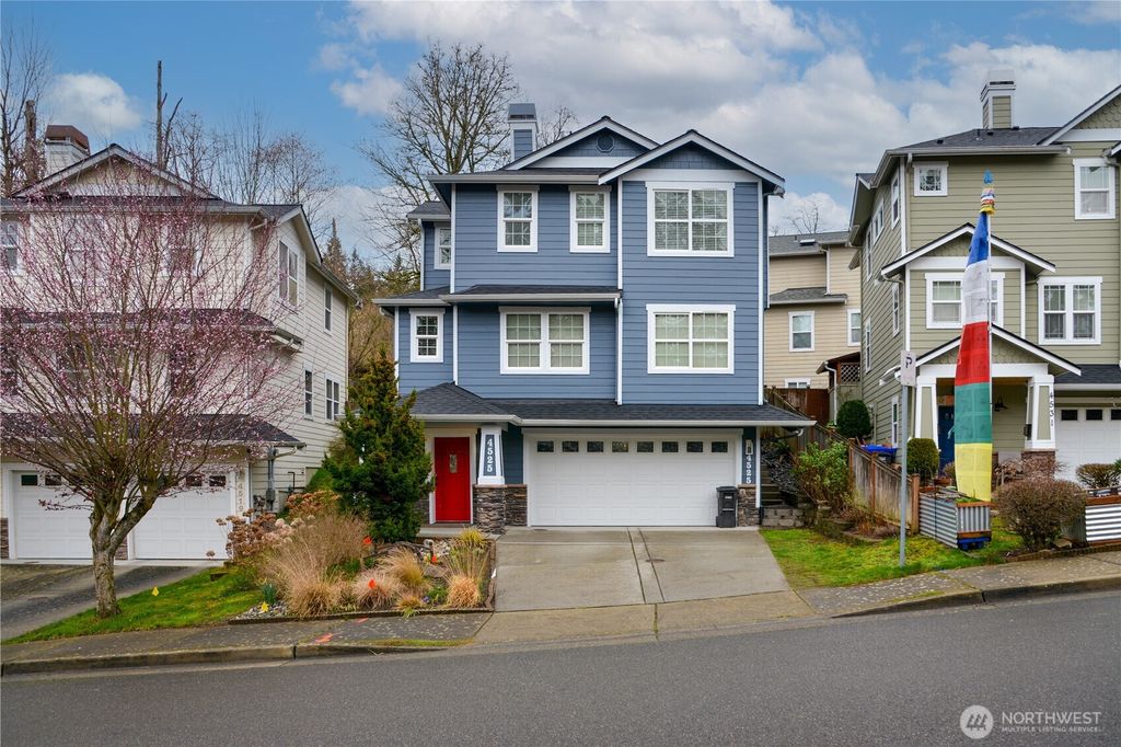 Photo of 4525 5th Drive SE, Everett, WA 98203 (MLS # 2483741)