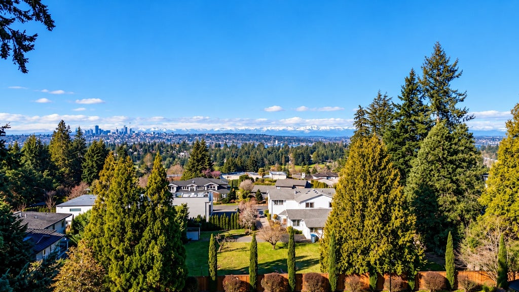 Photo of 2023 92nd Avenue NE, Clyde Hill, WA 98004 (MLS # 2595775)