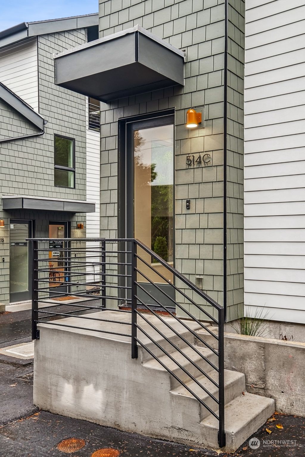 Photo of 514 NE 102nd Street #C, Seattle, WA 98125 (MLS # 2186093)
