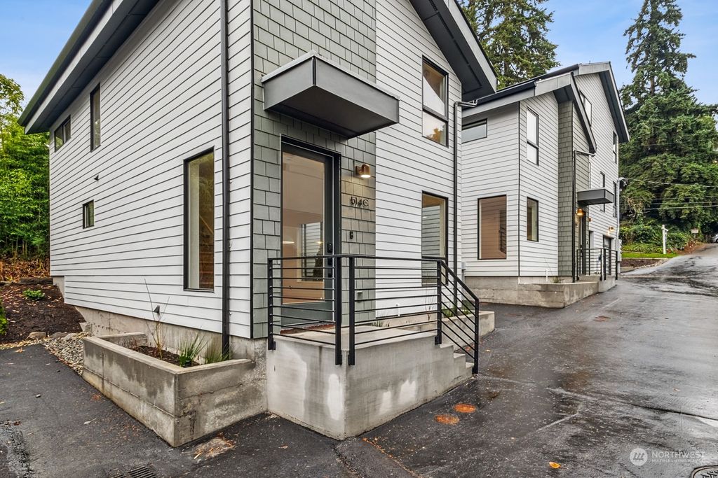 Photo of 514 NE 102nd Street #C, Seattle, WA 98125 (MLS # 2186093)