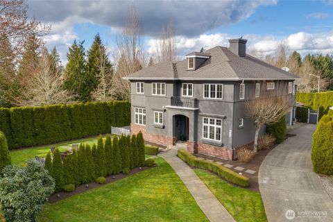 Photo of 20614 NE 28th Court, Sammamish, WA 98074 (MLS # 2479014)