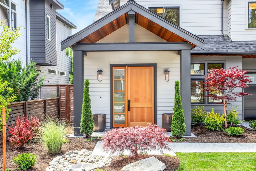 Photo of 13055 NE 113th Street, Kirkland, WA 98033 (MLS # 2313907)