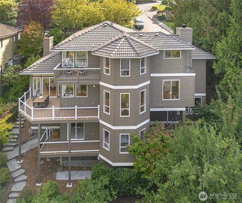 Photo of 4618 NE 89th Street, Seattle, WA 98115 (MLS # 2582687)