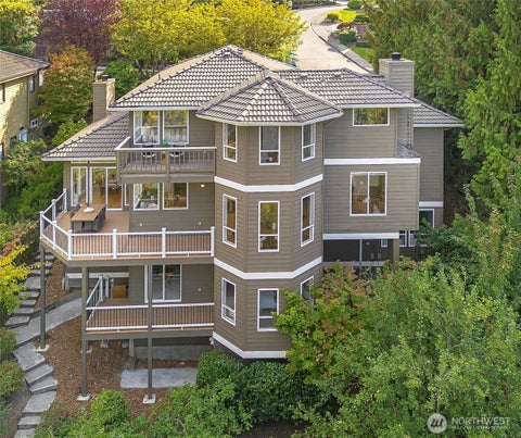 Photo of 4618 NE 89th Street, Seattle, WA 98115 (MLS # 2582687)