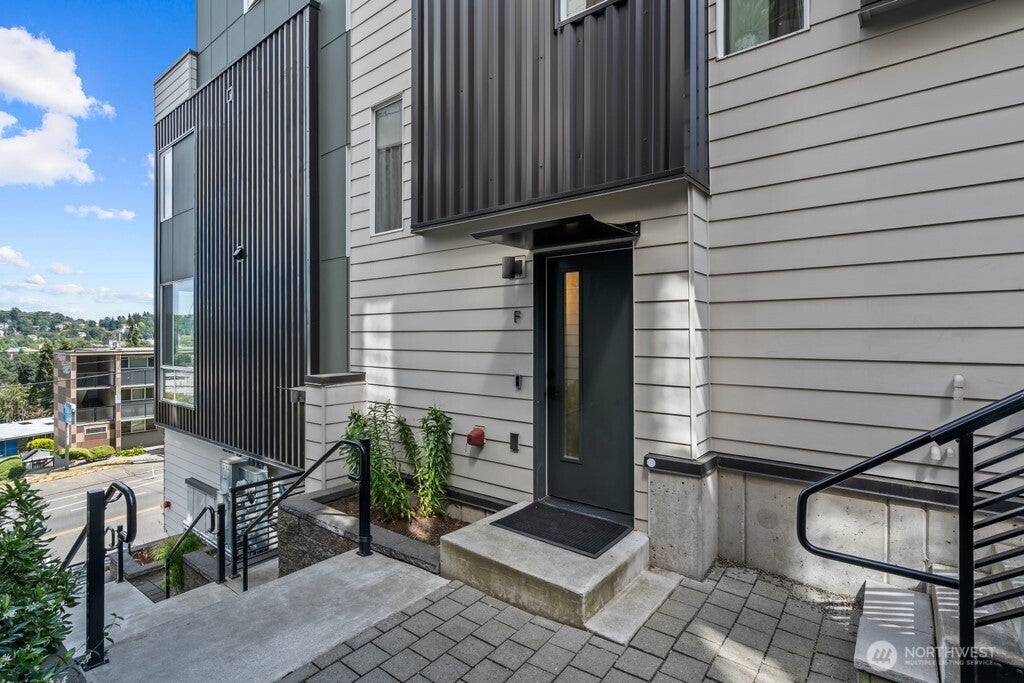 Photo of 3104 SW Avalon Way #F, Seattle, WA 98126 (MLS # 2538392)