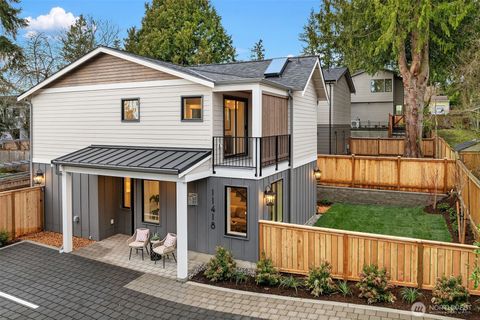 Photo of 11418 NE 90th Street, Kirkland, WA 98033 (MLS # 2522223)