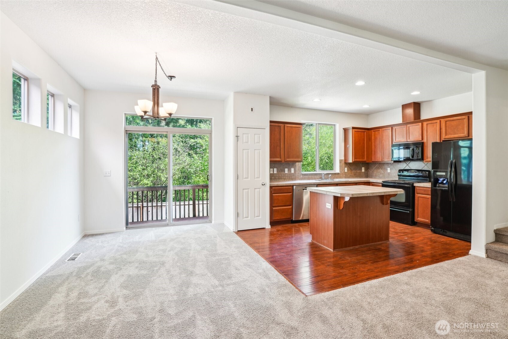 2651 NE 88th Place