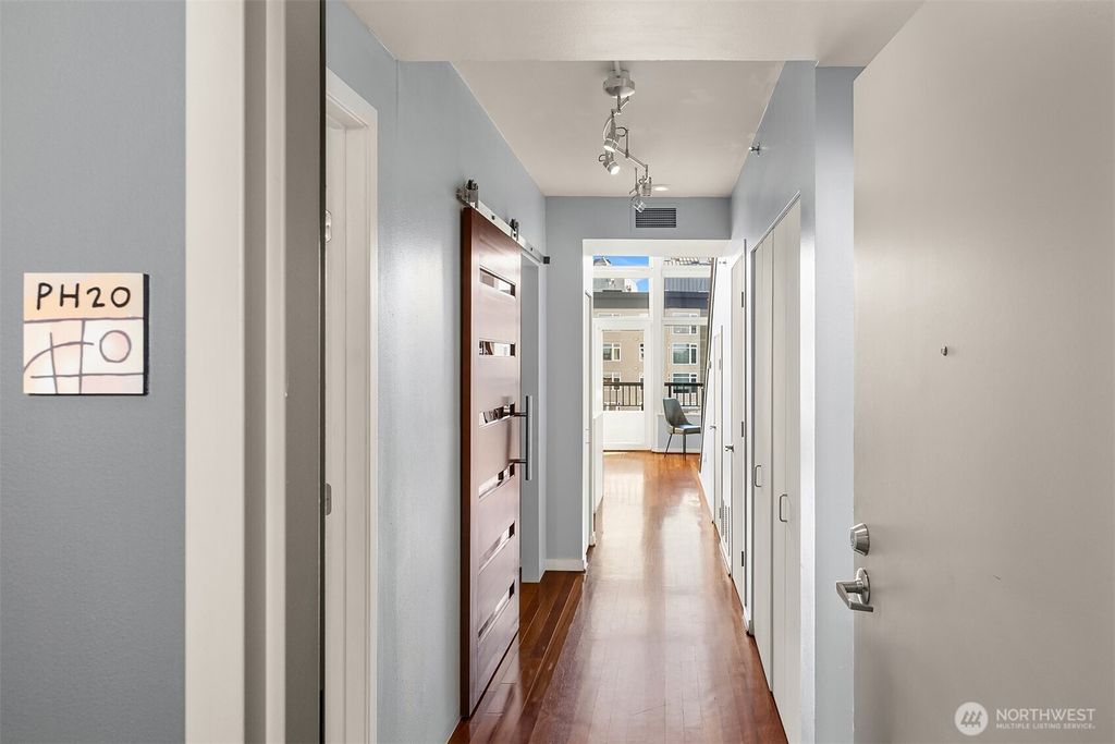 Photo of 2717 Western Avenue #1120, Seattle, WA 98121 (MLS # 2479580)