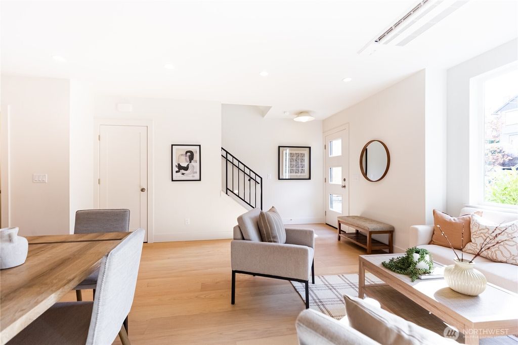 Photo of 1530 25th Ave Ave, Seattle, WA 98122 (MLS # 2497708)