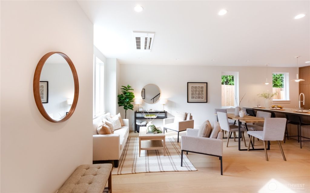 Photo of 1530 25th Ave Ave, Seattle, WA 98122 (MLS # 2497708)