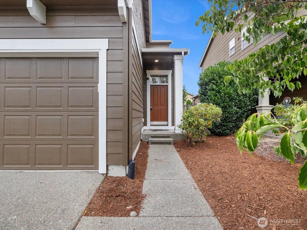 Photo of 24036 SE 262nd Place, Maple Valley, WA 98038 (MLS # 2568407)