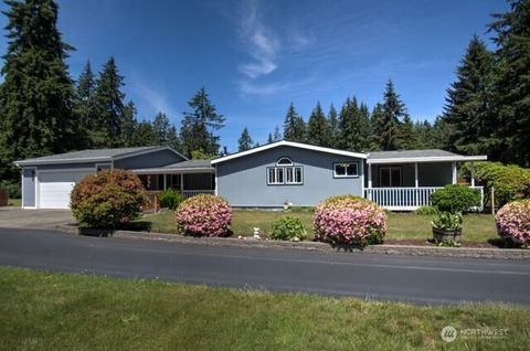 Photo of 8316 176th Avenue SW, Rochester, WA 98579 (MLS # 2535129)